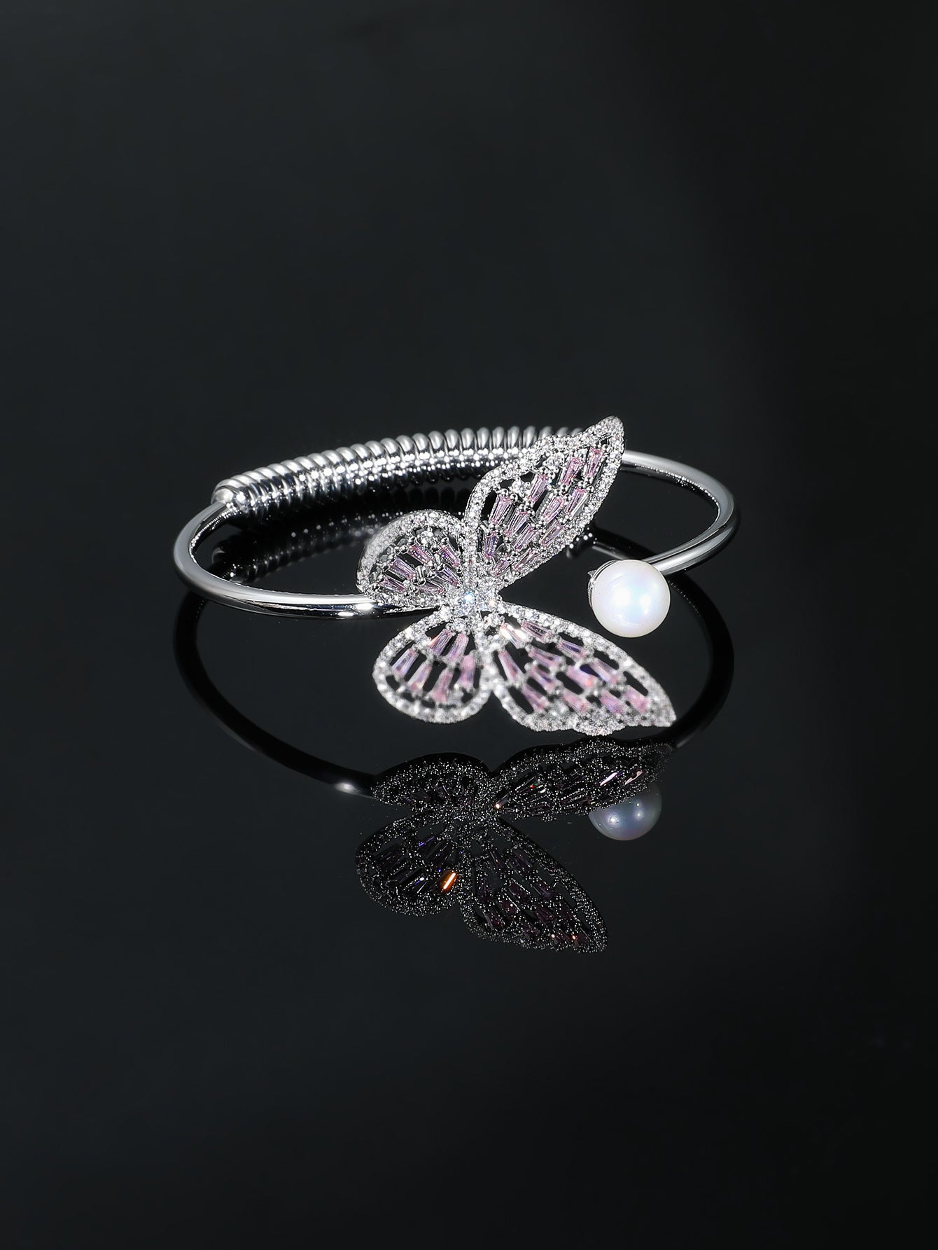 Hollowed-out Bracelet