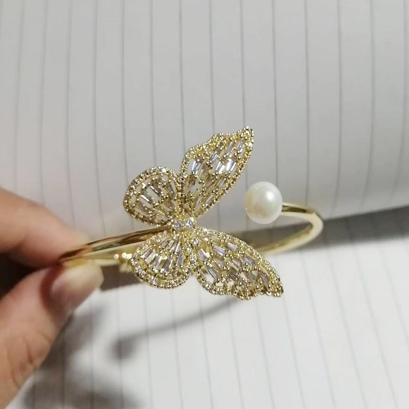 Hollowed-out Bracelet