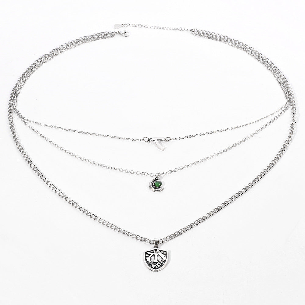 Multilayer short necklace